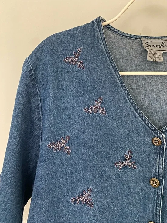 Embroidered Denim Button-Front Top - Picture 3 of 4